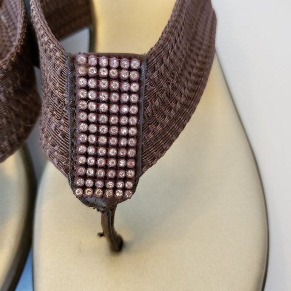 White Mountain Wedge Flip Flop Sandle - Picture 7 of 8